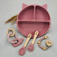 Coffret repas bébé personnalisé rose avec set repas chat et accessoires, idée cadeau naissance original