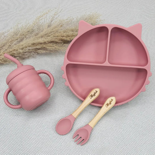 Coffret repas bébé personnalisé rose en silicone avec assiette chat compartimentée, cadeau naissance fille Baby-Crea