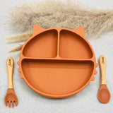 Set repas bébé terracotta personnalisé avec assiette ventouse et couverts bois prénom. Cadeau naissance original.